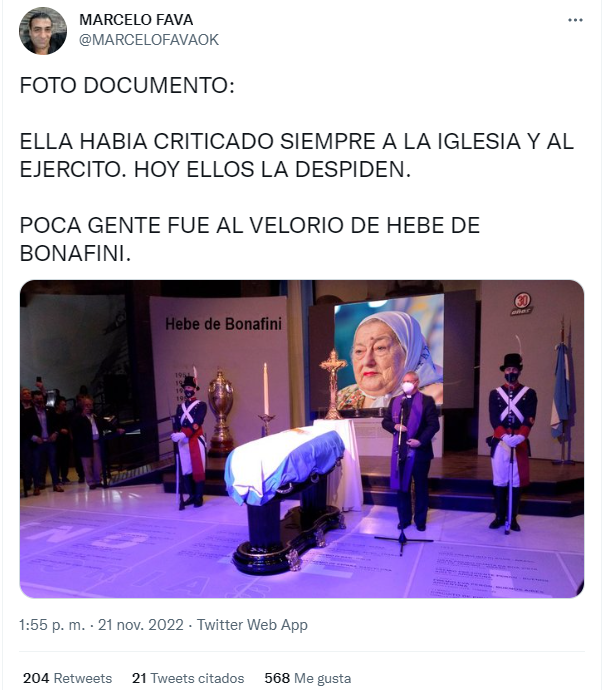 diegorottman's tweet photo. La falsa foto del velorio de Hebe de Bonafini está tomada de cuando trasladaron los restos de Fangio a su museo https://t.co/hWlPSplu1d