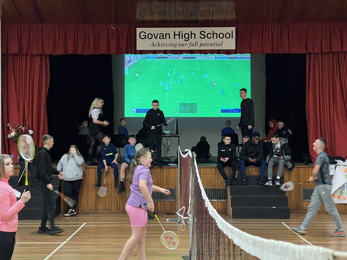 😱Wow😱 Busy at our youth Clubs last week 

Fri - 45 y/p
Sat - 15 y/p
Sun - 46 y/p

Badminton🏸, Futsal🥅,Football⚽️ and PS5🎮 - learning new skills and developing new friendships. A Y/P said “I’ve been buzzing all week to get the staff a game of Badminton” thanks <a href="/TNLComFundScot/">The National Lottery Community Fund Scotland</a>