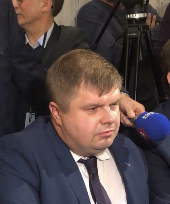 XKubiak's tweet photo. Tak wyglada człowiek, który sprzedał honor. https://t.co/NFw0sAwCrD