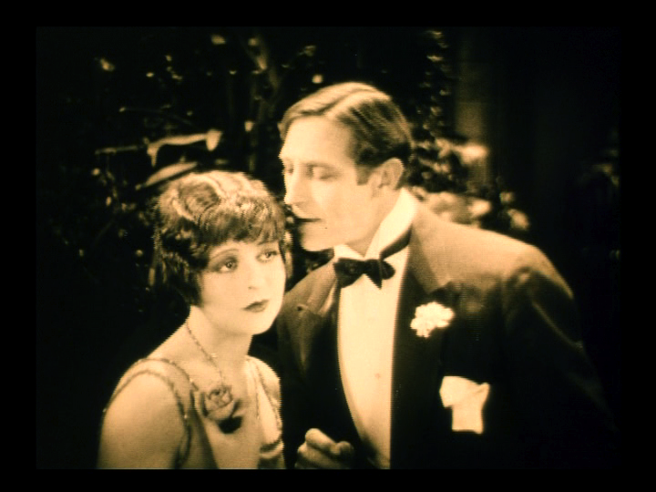 Clara Bow Archive 🌈💝🏹 tweet media