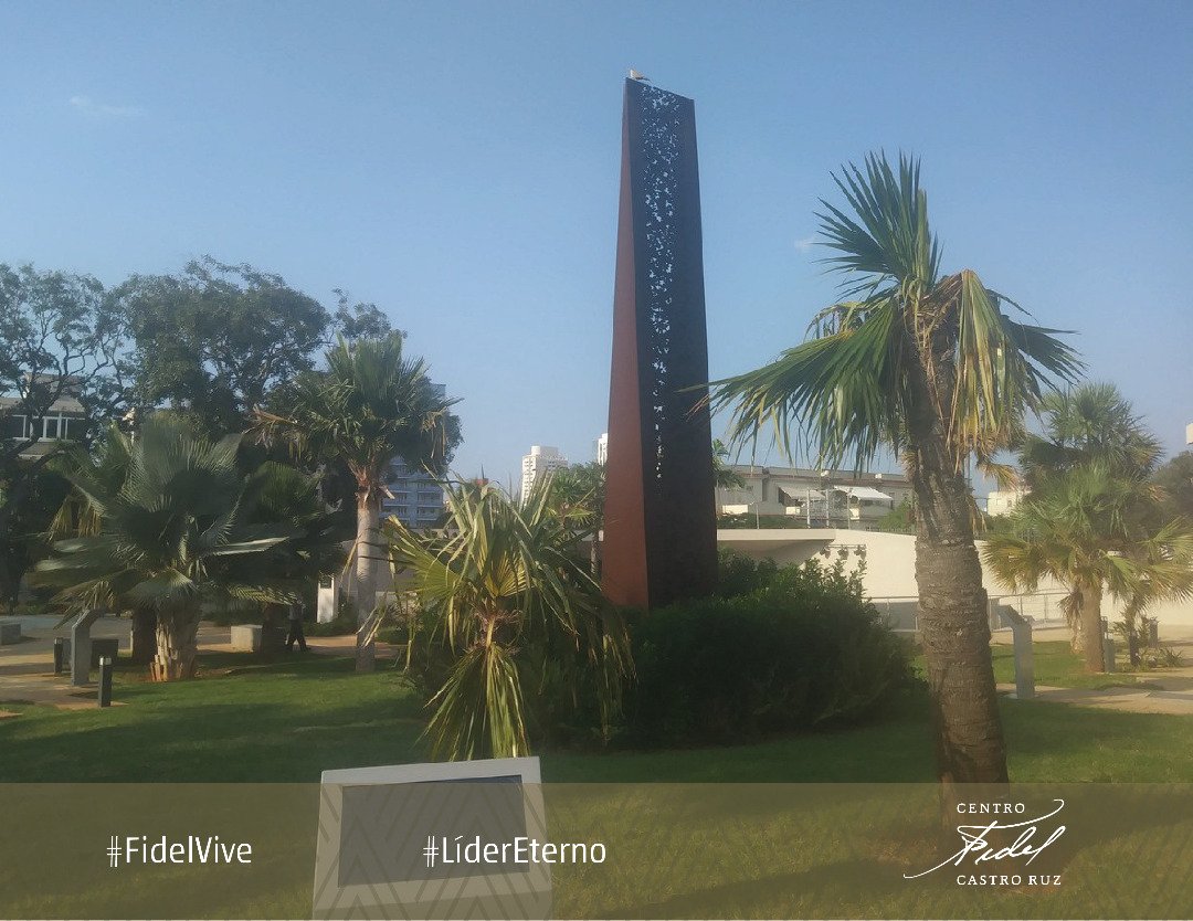 #Fidel:"Nosotros somos algo más que nosotros mismos, ¡nosotros somos pueblo, nosotros somos nación!; nosotros somos una idea; nosotros somos una esperanza; nosotros somos un ejemplo". #FidelVive #LíderEterno