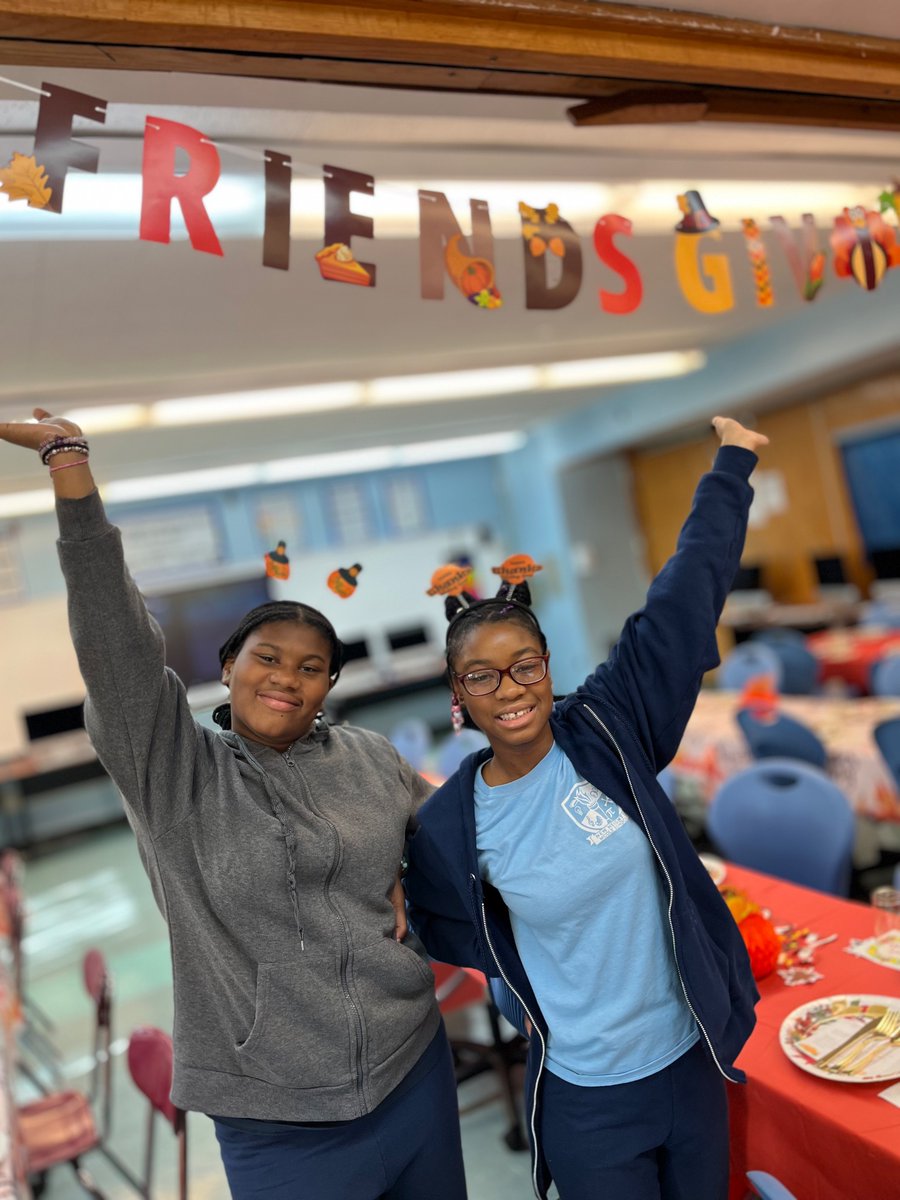 newheightsms's tweet photo. This past Thursday, we hosted a Friendsgiving for our Girls Empowerment Movement. Scholars had an opportunity to celebrate friendship, scholarship and gratitude.

#GreatThingsinCSD17 #EveryStudentEveryDay  #ChooseNewHeightsMS722 #ReachingNewHeights #NHMS722 
@CSD17NYC @SheneanL https://t.co/4KiZBNLUTk