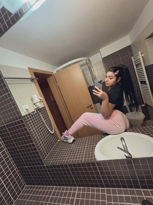 💖💖💖💖 https://t.co/1r9tCrjXnn<a href="/tag/imagineprofilnou%C4%83"class="tags"><span>#imagineprofilnouă</span></a>