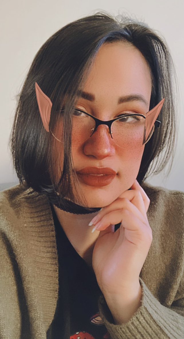 Elsy Lady Elf on Twitter: "I rarely ever post selfies but I colored my hair for the first time