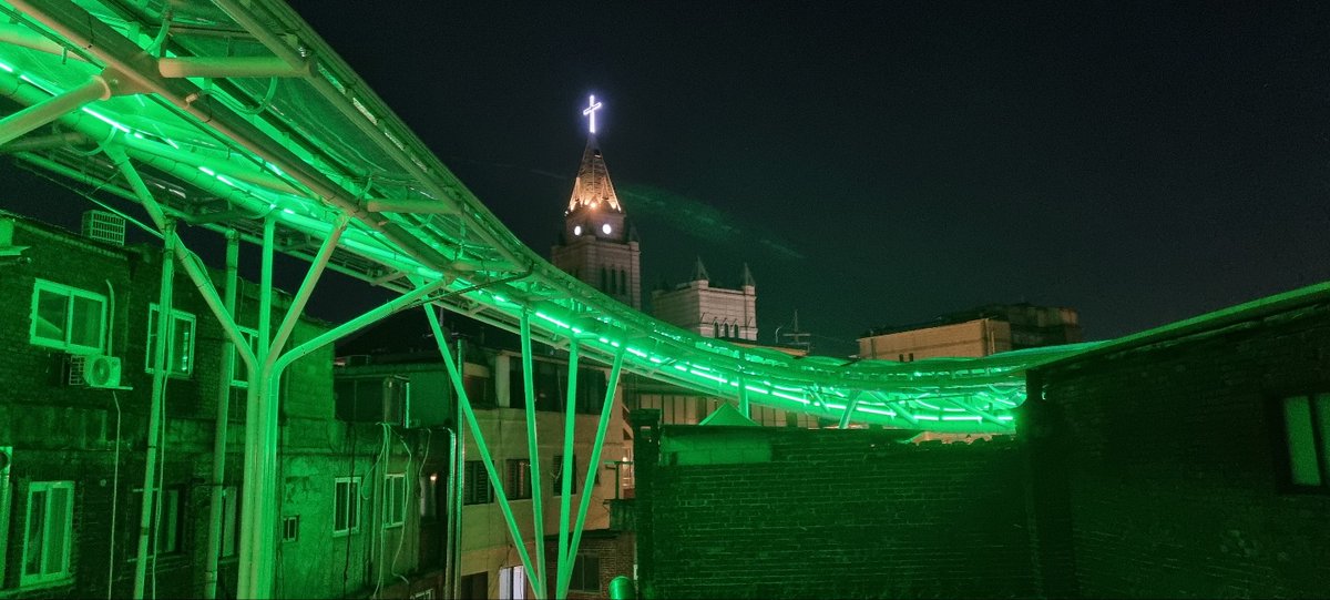 MakMax_kr's tweet photo. ETFE Cushion structure on the very old marketplace in the downtown Seoul, Korea https://t.co/hDQqvGr5N7