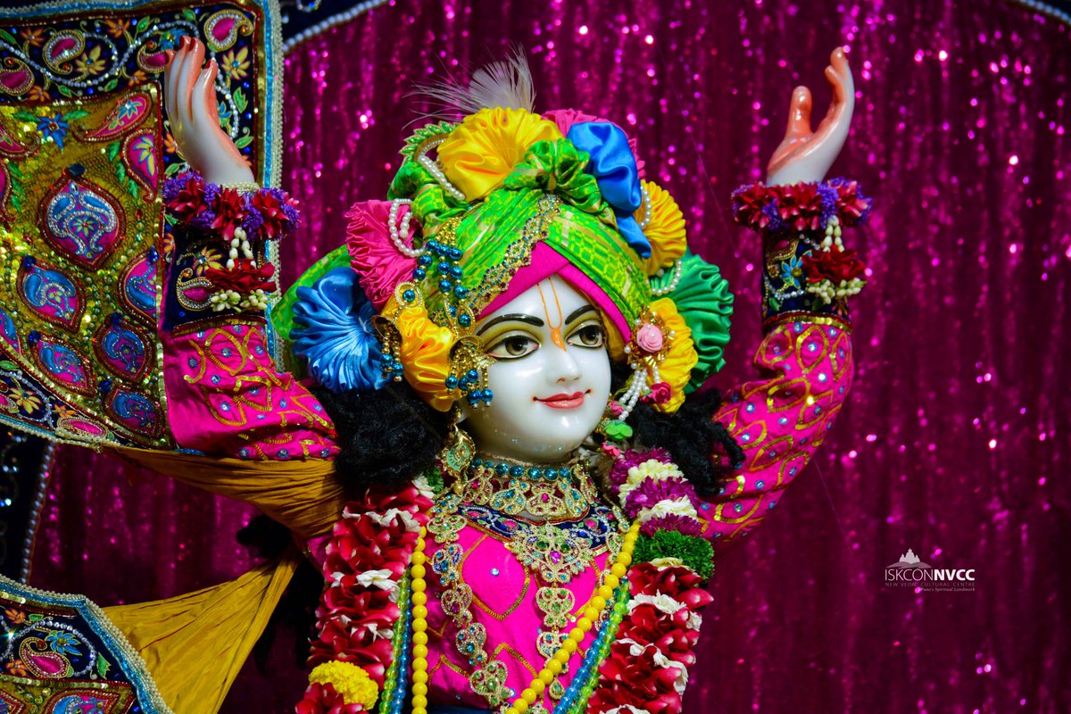 ISKCONPune's tweet photo. Today's 22/11/2022 Darshan of Sri Sri Gaur Nitai
#iskconnvcc10thanniversary
#ISKCONNVCC #ISKCONPune #ISKCON
#PUNE #DailyDarshan #harekrishna
#Tuesday #22ndnovember #22ndnovember2022
https://t.co/KZ9ORknnoT
https://t.co/LvNKgUNkUk
https://t.co/9gyYtyfiA1
#nvcc https://t.co/7mIF6ogGYt