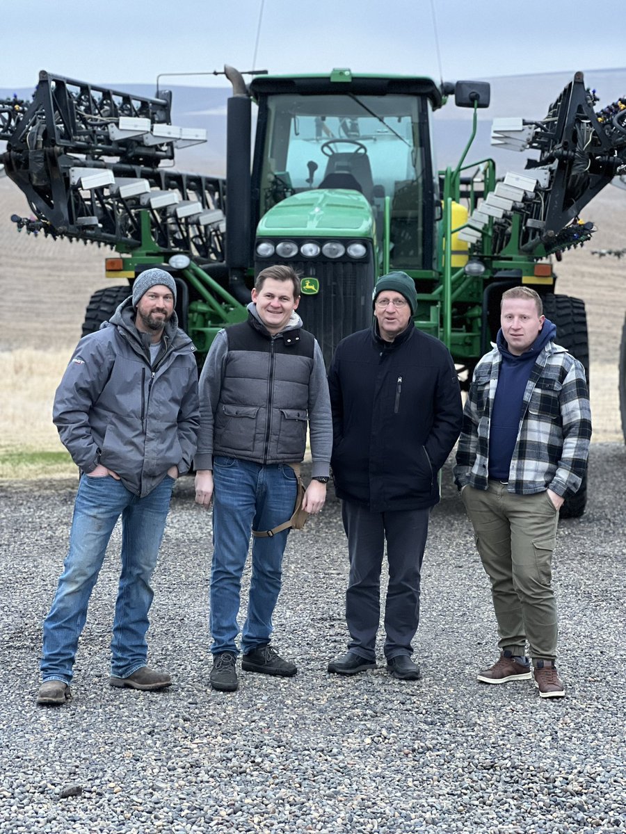 mooncustomag's tweet photo. Had a couple German sweet corn farmers and a Ukrainian tour guide visit the farm today…in Washington. Pretty sure i learned more from them then they did from me. All started with a elevator conversation in South Dakota #nevermetastranger #Ukraine #StandWithUkraine https://t.co/R8E3VnUaO5