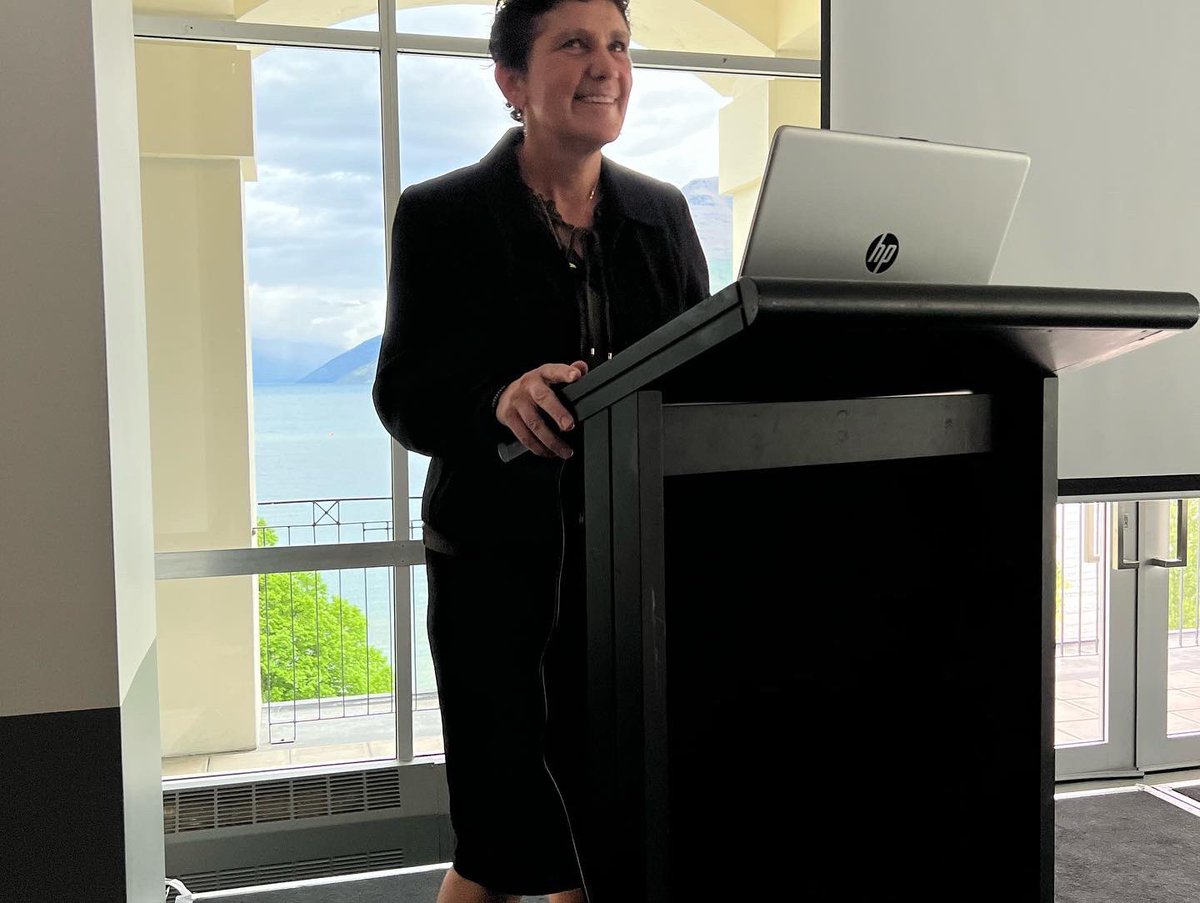 drtinamaster's tweet photo. @theamssm #travelingfellows @MPutukian @sstatsy @christinamaster presenting @axissportsmed #Queenstown on concussion and athlete mental health. Thank you @drmarkfulcher and @sarahbeable for hosting us! #NewZealand https://t.co/4sBCmiFPMx