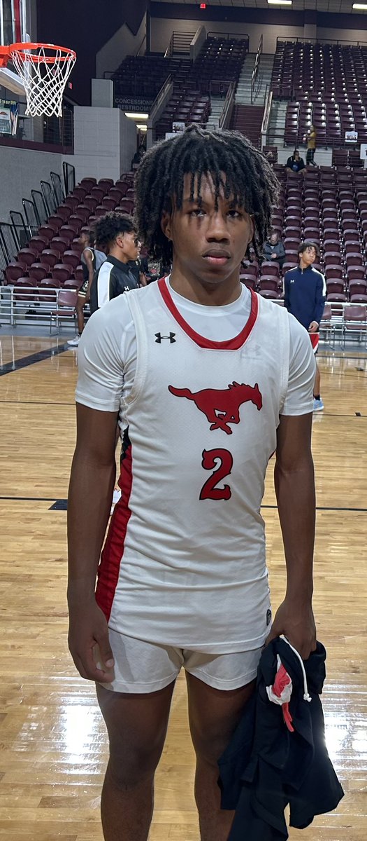 djones8301's tweet photo. DeBrion Broomfield was a terror getting in the lane today for @WHSMustangHoops finishing with 16p in their win over CE King! https://t.co/ALinwghFCi