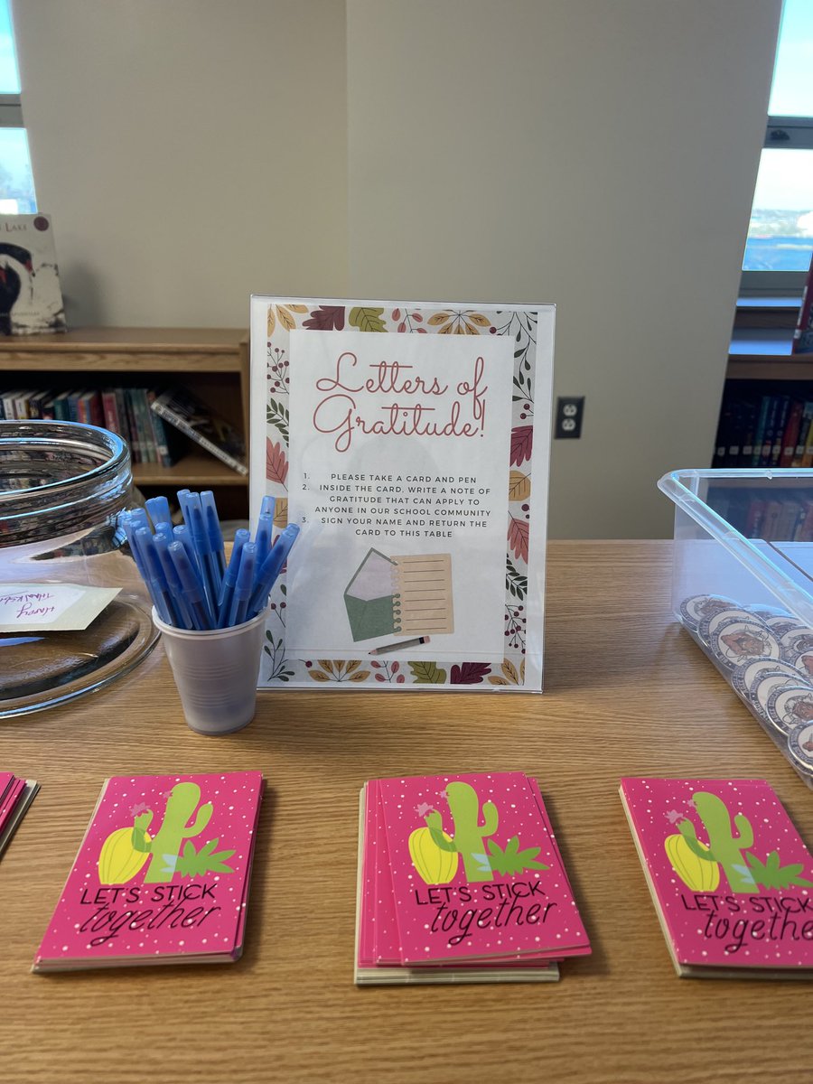 MontanesSoledad's tweet image. ⁦@QMs419⁩ we believe in the power of community building activities. Today’s was centered in gratitude. #HappyThanksgiving #WorkLifeMatters ⁦@NYC_District24⁩