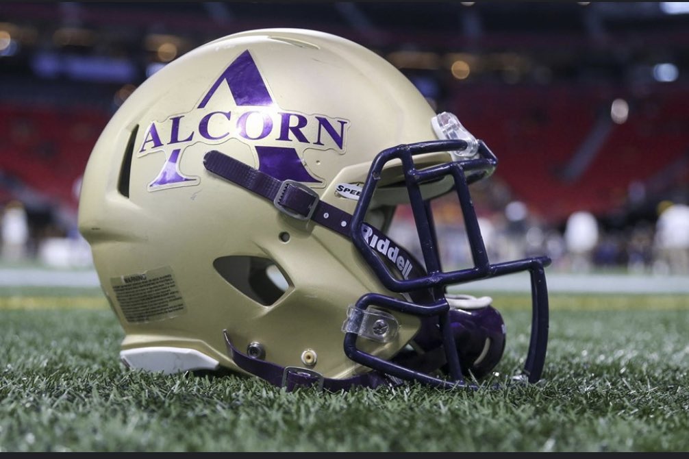 MillerKadarius's tweet photo. AGTG Blessed to receive my second D1 offer from Alcorn State @JUCOFFrenzy @The_Coach_Fred @coachgordon1 @CoLinFootball #braves https://t.co/pVq2vRJQo2