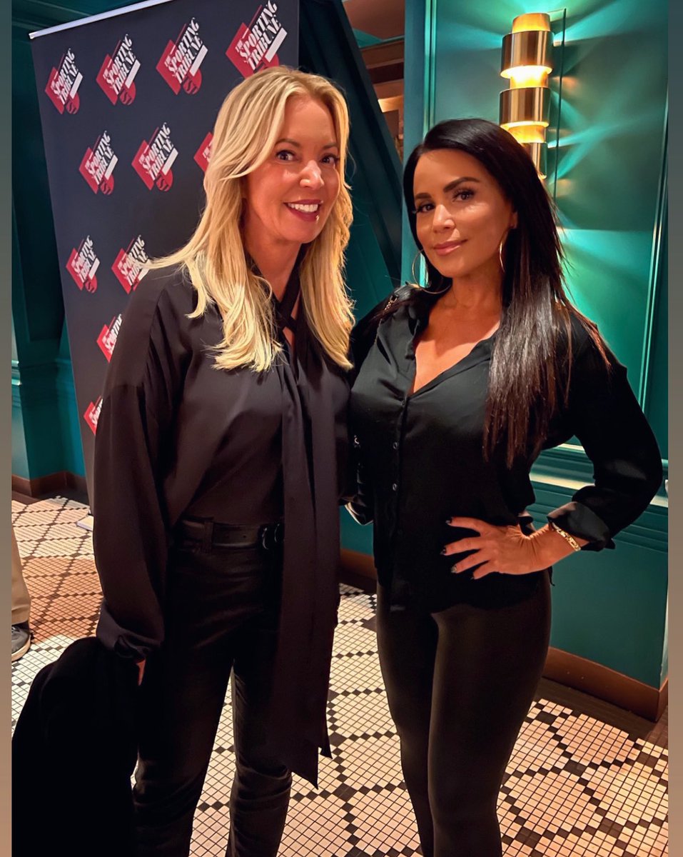 alyshadelvalle's tweet photo. Always have, always will, nothinโ but โค๏ธ for @JeanieBuss! (Photo snapped at the @SportingTrib launch party๐ฅณ) #boss #LAwomen https://t.co/QJdK4Kz2Fq