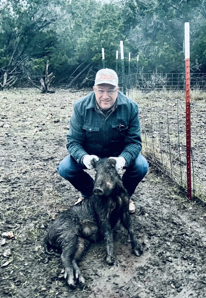 DrLongFrog's tweet photo. Ham for Thanksgiving or shoot a turkey manana.... #AdamsRanch https://t.co/FIaAPUXazF