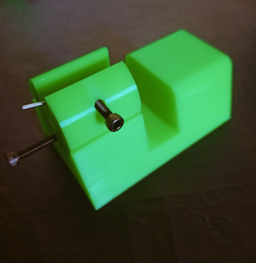 Calike3D's tweet photo. Terminando un proyecto para un cliente, faltan algunos detalles...en unos días les contaré de que se trata...
#impresion3D #impresora3D #diseño3D #impresion3DArgentina #Tandil #SierraDeTandil https://t.co/CVLWvHwlsl