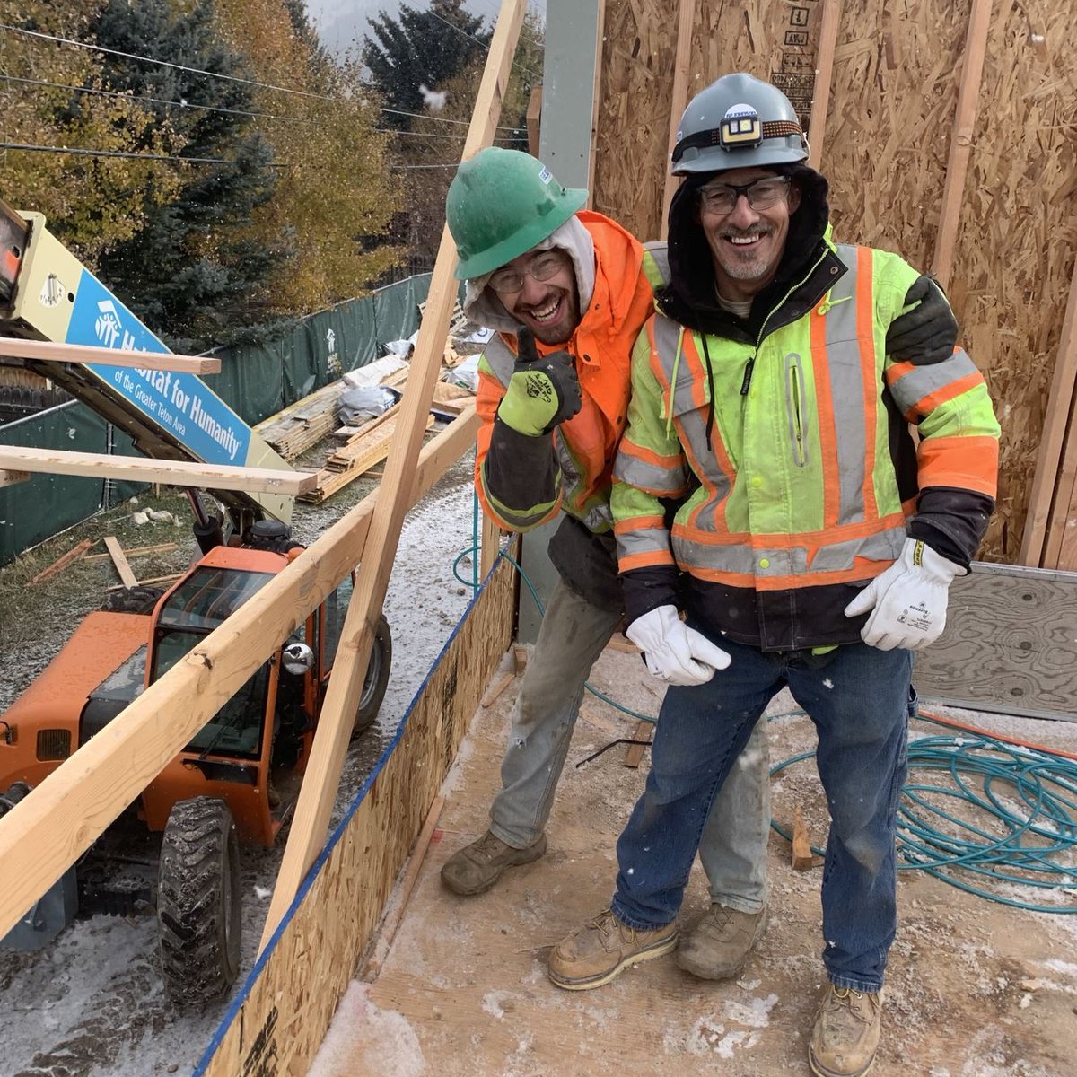 gejcc's tweet photo. A little bit of snowy weather didn't stop our Jackson, WY teams from having fun volunteering with @Habitat_org  the other day! #BuildingCommunity https://t.co/EuJstbwE03