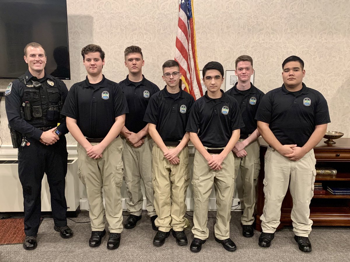 Knoxville Police TN on Twitter "Congrats to the six graduates of the