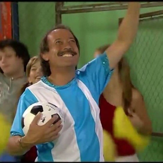 maybjrs's tweet photo. busco stays argentas para alentar y cantar el himno con la scaloneta mañana
me ayudan dando rt para encontrar más argentas ,argentos o lo q venga https://t.co/RZxzlprC1m