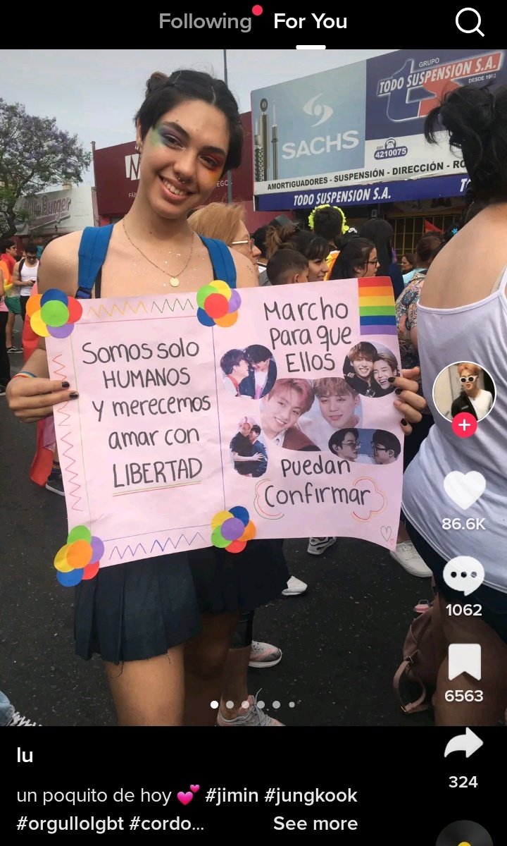 yoongidemaicena's tweet photo. ustedes son pelotudas o se hacen? https://t.co/PrAF0QK9B6