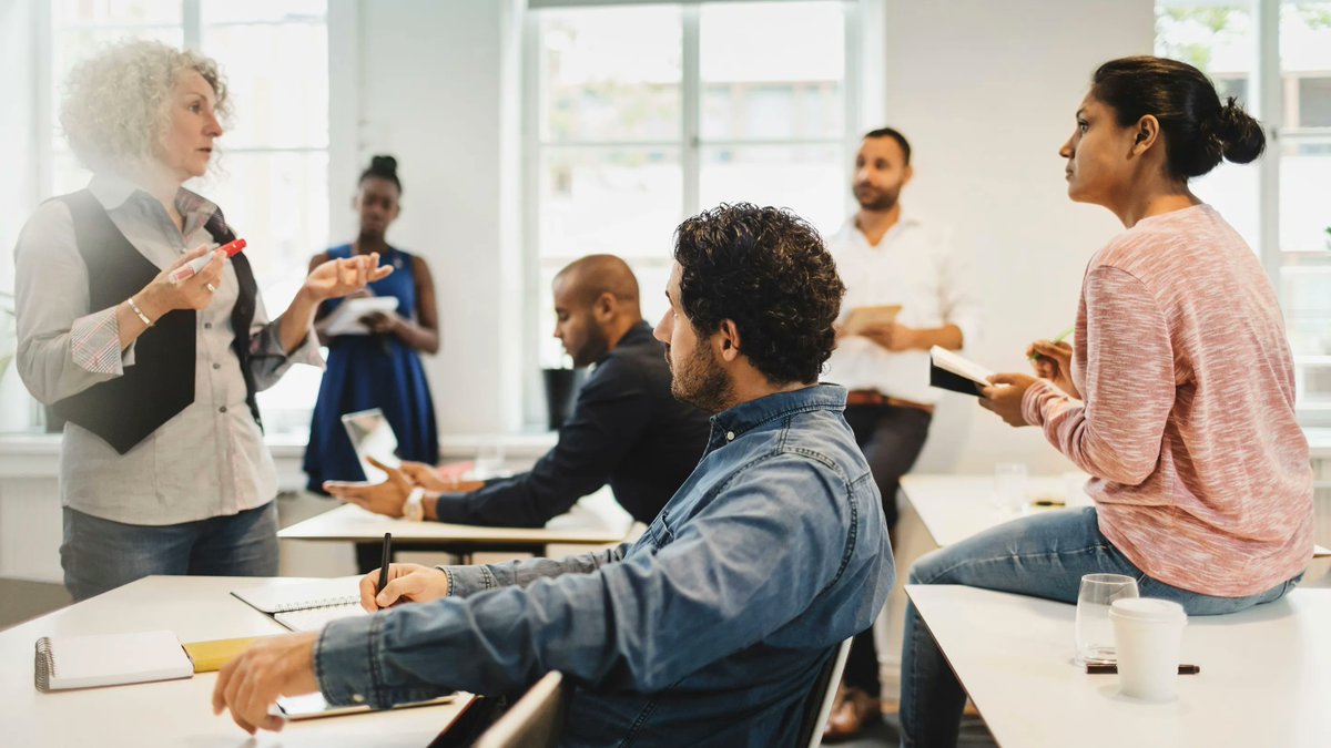 A focus on smaller data points rather than deep dives can make it easier for teachers to plan effective interventions. The Benefits of Tackling Thin Slices of Data by @mmcdowell13 / <a href="/edutopia/">edutopia</a> buff.ly/3ts6MCE