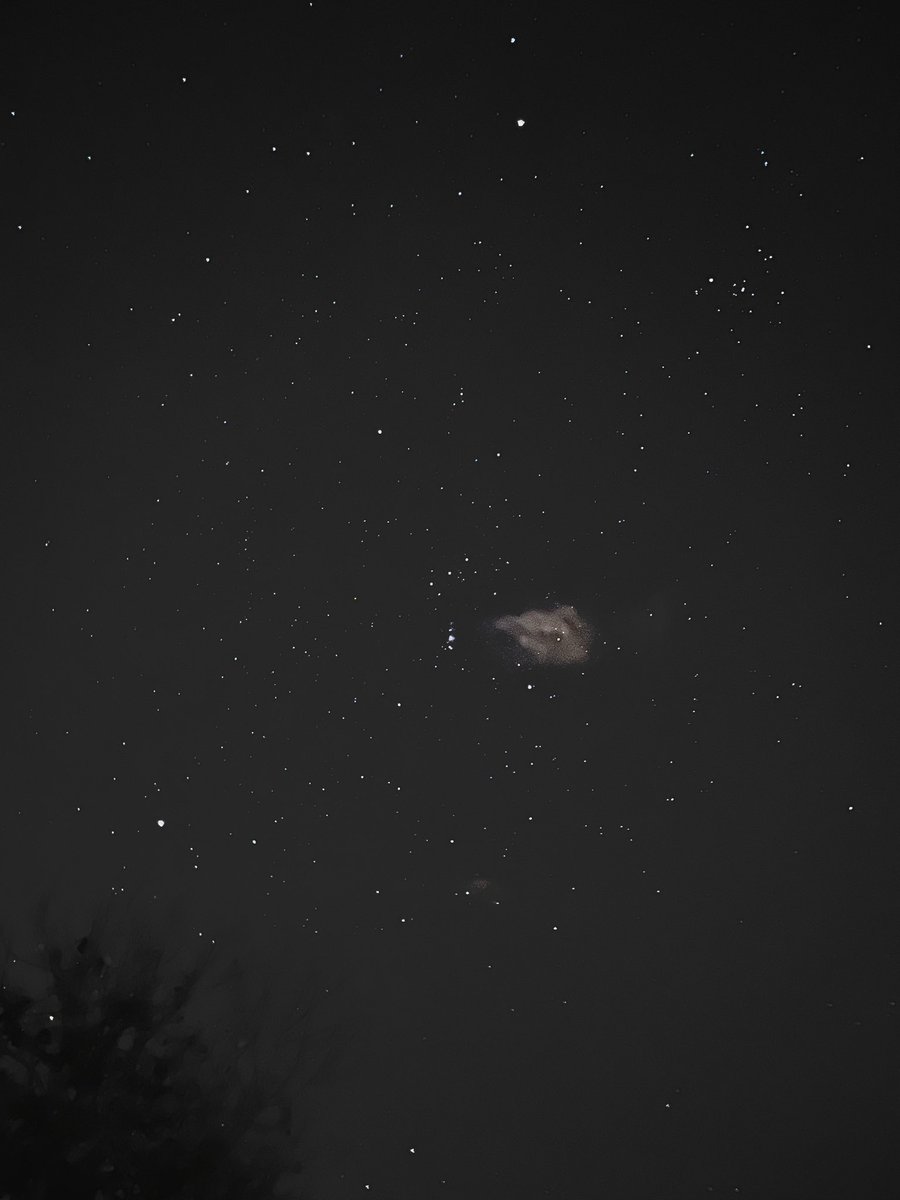 Mladenovic_'s tweet photo. What do you think of this picture taken with my phone?

#Nightsky #stars 🌌 https://t.co/MKY4iRSkKp