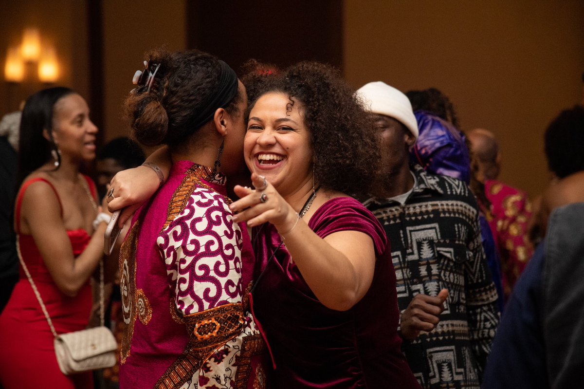 ASANewsOnline's tweet image. That’s a wrap on #ASA2022! It was a whirlwind return to in person meetings but we had an inspiring and spirited time in Philadelphia. 🧡