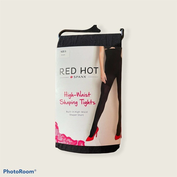 Apostlekimberle's tweet photo. So good I had to share! Check out all the items I'm loving on @Poshmarkapp #poshmark #fashion #style #shopmycloset #jessicasimpson #hue #spanx: https://t.co/ohcxNoafCg https://t.co/Zn1fIz4OdQ