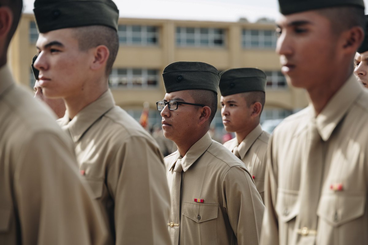 SFOMarines's tweet photo. Congratulations to our newest Marines that graduated with Mike Co., Plt 3275 on Friday.

Pictured are the graduates of Mike Company at their Family day formation. This is the first time the families and new Marines have seen each other in 13 weeks. https://t.co/Wu4enExxcG