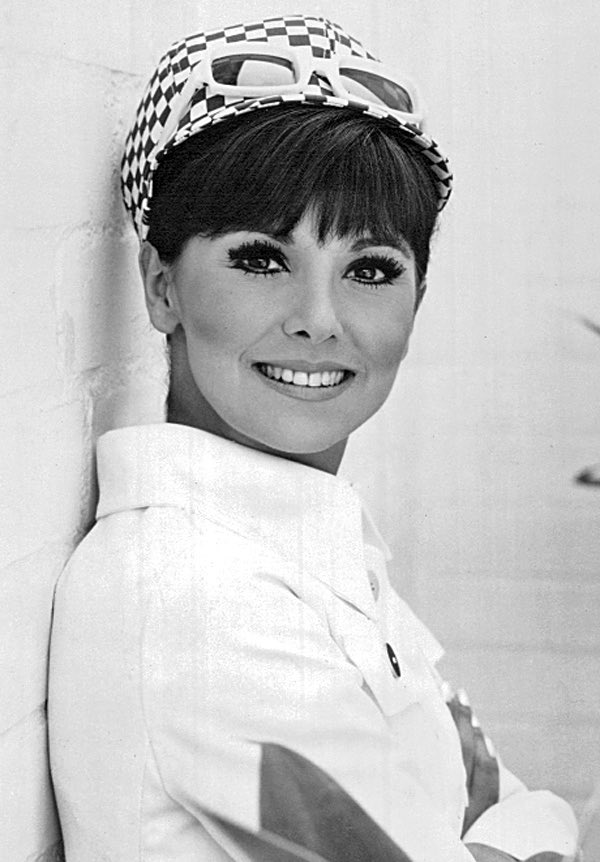 Happy birthday wishes go out to Marlo Thomas  today! 