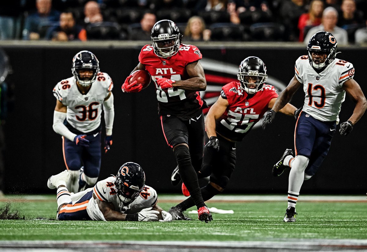 JustinBlalockD1's tweet photo. We witnessed greatness on Sunday what a time🔴⚫️🔥🔥🔥🅰️ #CP #FLASHH @ceeflashpee84 #DirtyBirds #DirtyBirds https://t.co/3eHC40FH2s