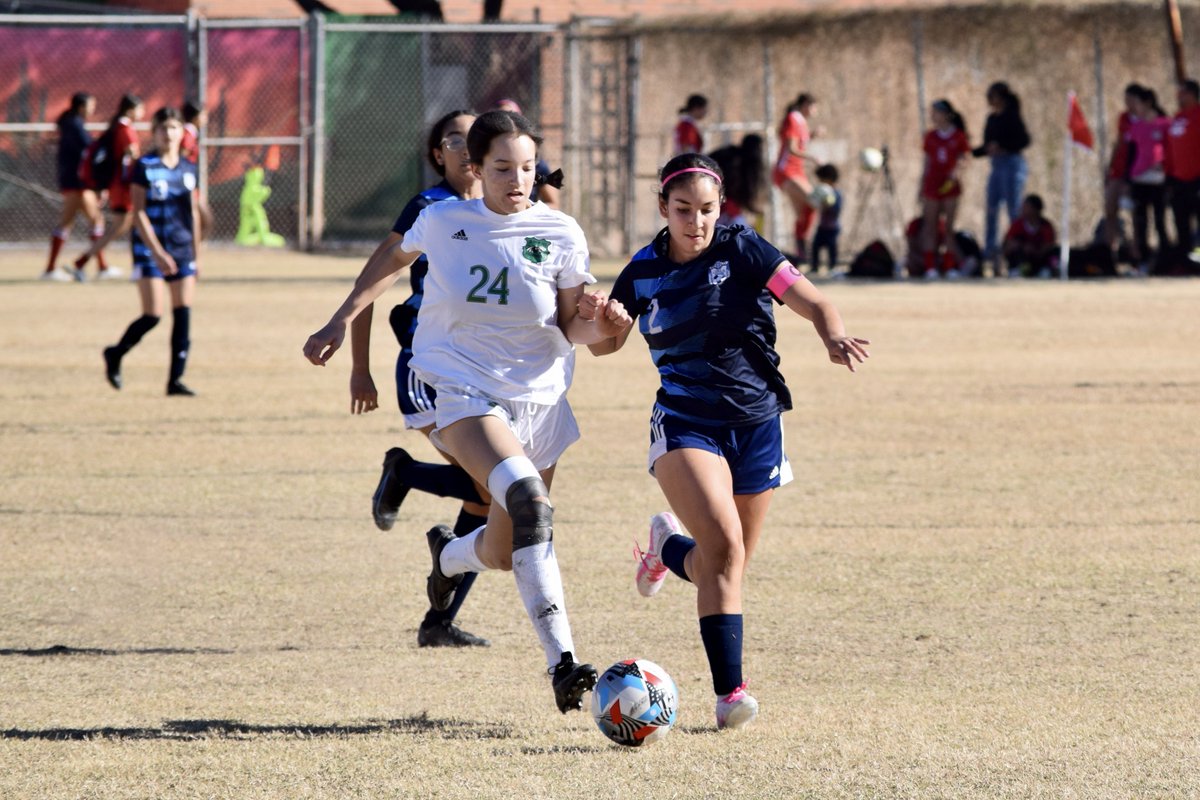 PuebloGSoccer's tweet photo. Pueblo wins season opener 4-1 against #Amphi at Panther Tournament. Warriors with games Tuesday vs. #RioRico at 1PM and #Empire on Wednesday at 2:30PM. #NewSeason #SiSePuede ⚽️ https://t.co/E0vgiwUBTE