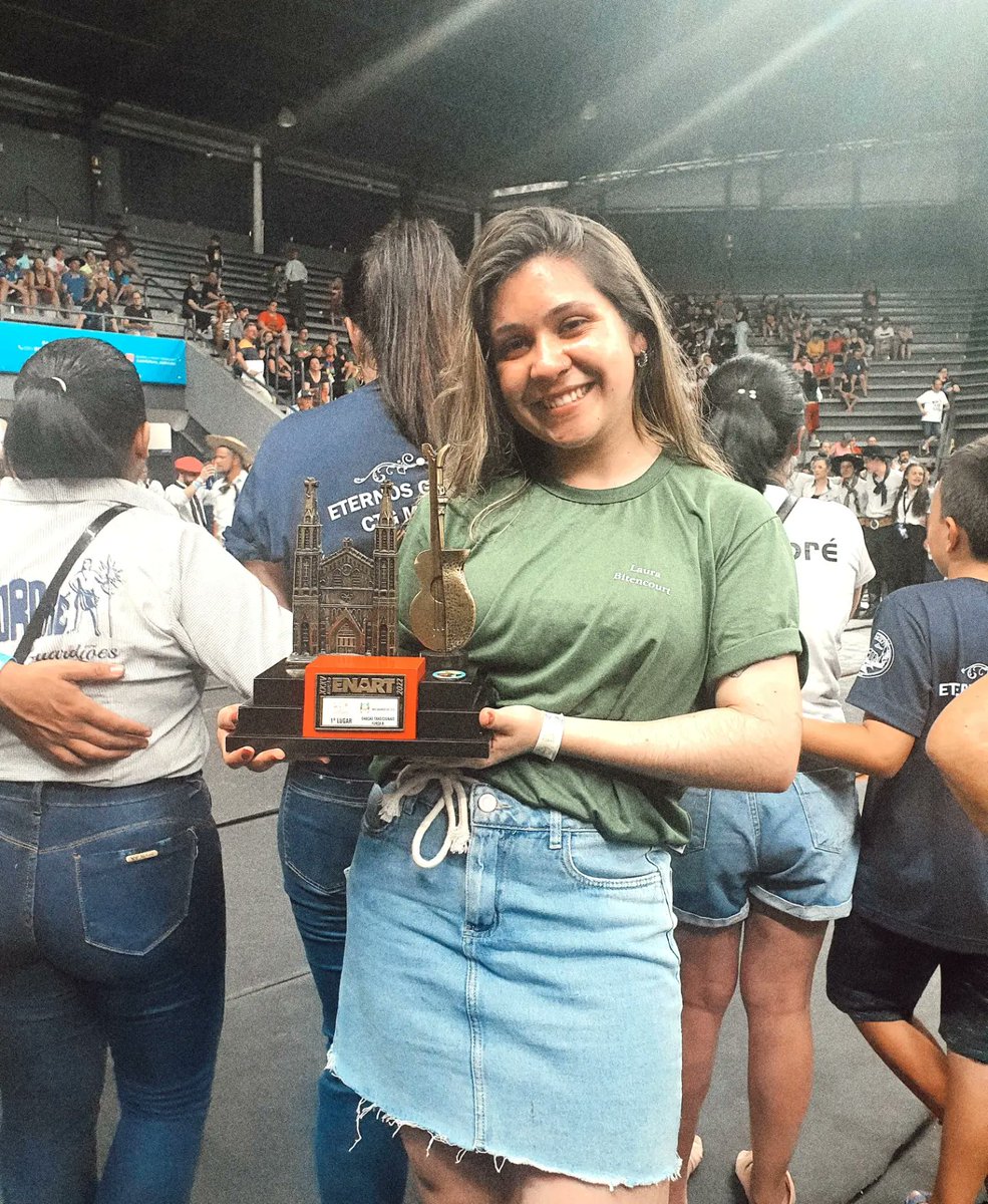laauragmz's tweet photo. É CAMPEÃOOOOOO https://t.co/CTxx4nchGJ