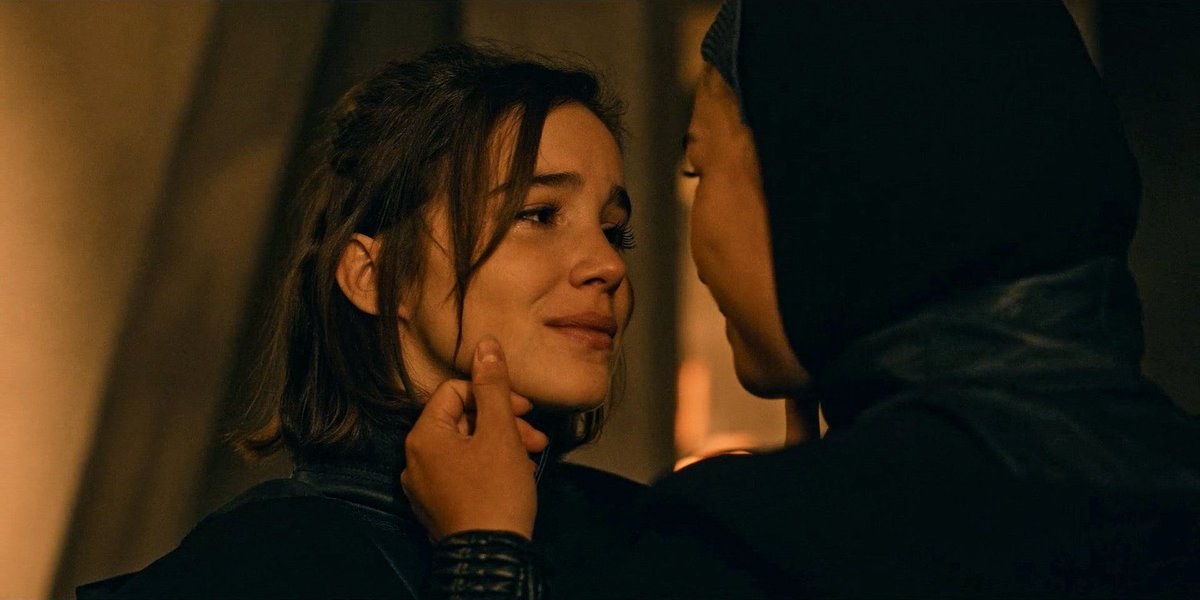 BeaIsBadass's tweet photo. Their first kiss was their goodbye kiss. But it was also the prize, Ava tried so hard to express her feelings only for Bea to run away out of fear. So that kiss was her fighting her fears away, she got the girl and that kiss is the promise that they'll be back together soon 🤍 https://t.co/kfUWLVilFV