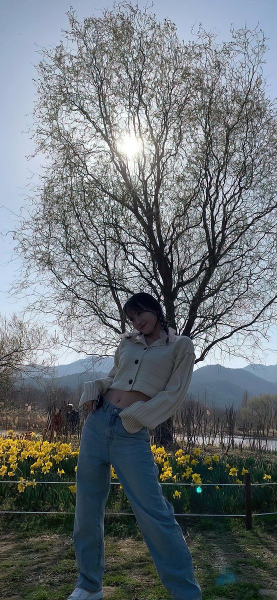 _ajuun's tweet photo. @merandaai HAHAHAA ty ☺️ u didn't know were on a date rn https://t.co/nVyjco82HR