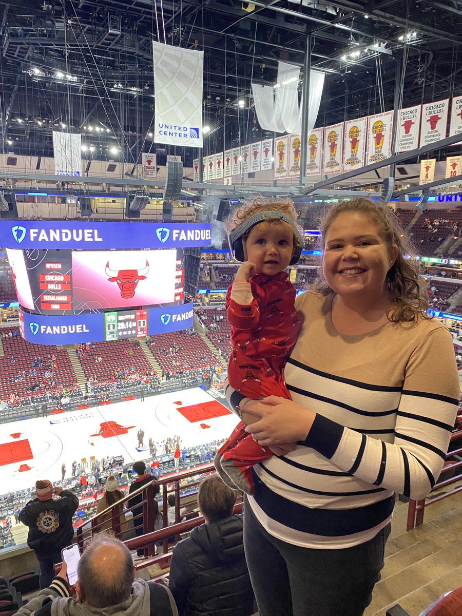 MsFlynnEnglish's tweet photo. My mini bull #BullsNation #firstgame #ChicagoBulls https://t.co/sOtvpWaTQA
