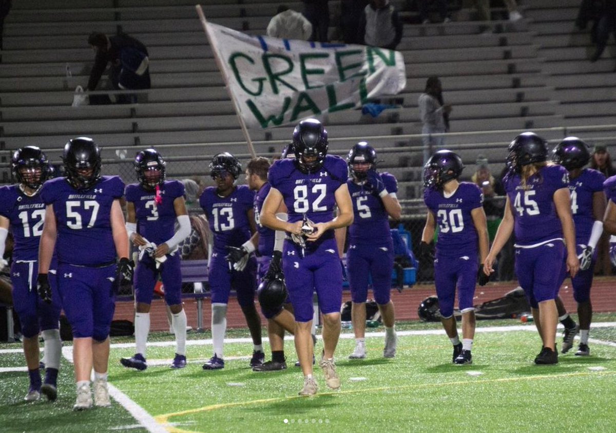 CardranBB's tweet photo. One last night wearing the #battlefieldhs #bobcats #football colors..#82 #classof2023 🏈 https://t.co/0YoAqhaZeI