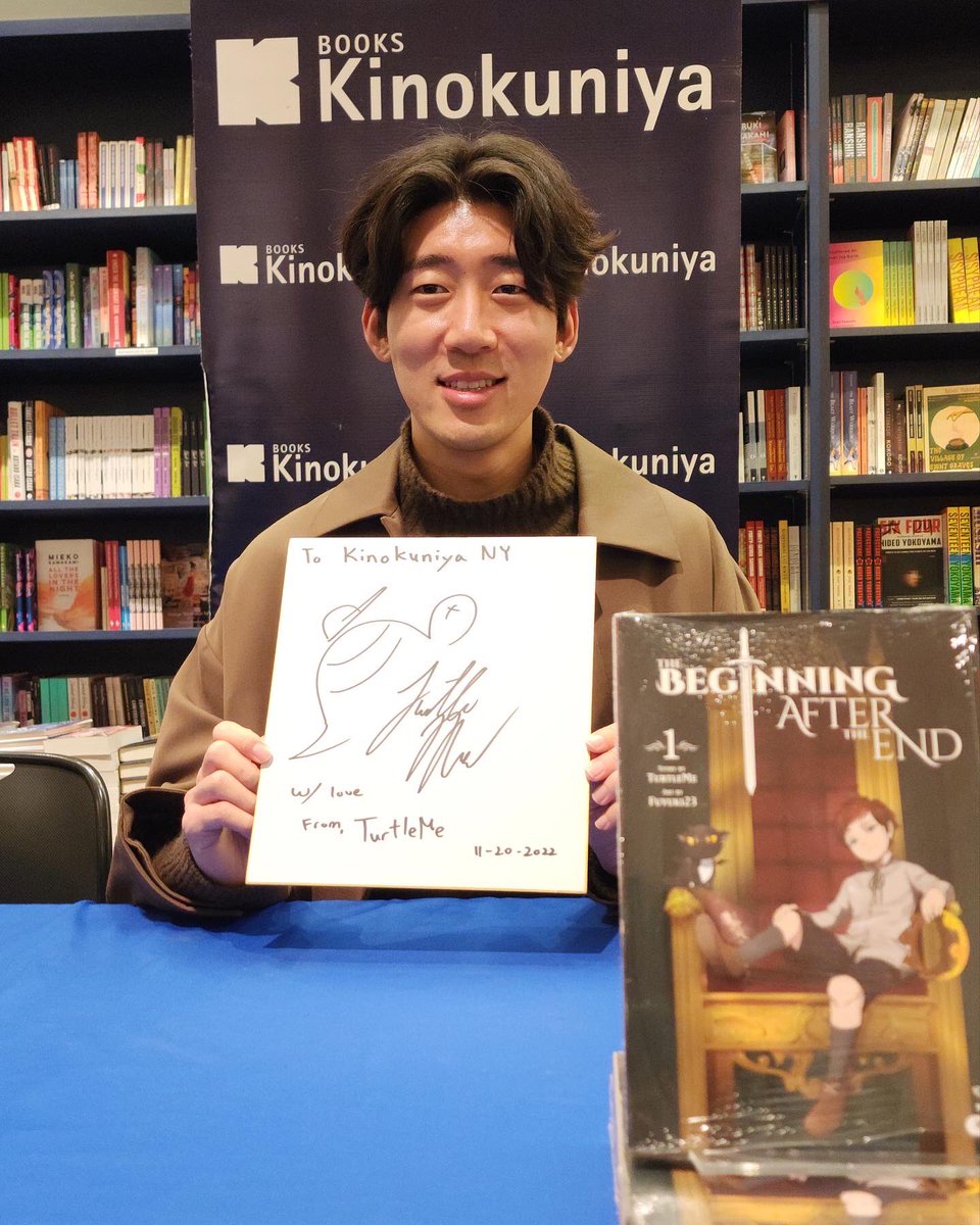 KinokuniyaUSA's tweet image. TurtleMe, the creator of The Beginning After the End was at Kinokuniya New York yesterday to greet his fan and sign his books!👏

Thank you TurtleMe and everyone who came to the event!

#thebeginningaftertheend #tbate #turtleme