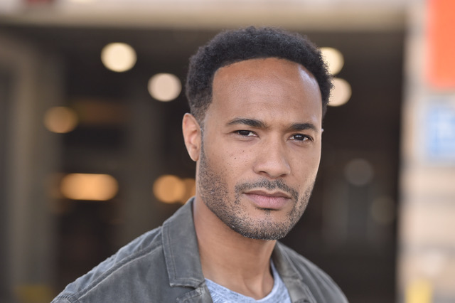 CyrusWebb's tweet photo. Join me on #ConversationsLIVE Wed. Nov. 23rd @ 12:30pm est/11:30am cst when I welcome actor @mykeeselkin to discuss the year and what's to come.  https://t.co/fcxrfOaCIP @spotlightprco #actorslife https://t.co/af1U47lG4l
