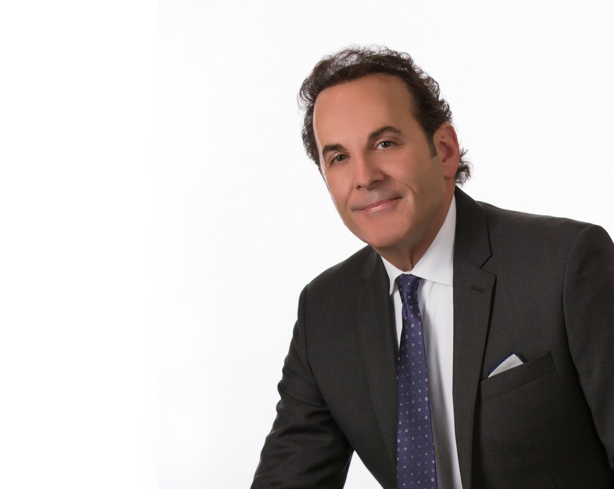 MorelandPhoto's tweet photo. Comcast contacted me to photograph headshots of 50 of their employees. We photographed all in one day while making sure that lighting was consistent and had a variety of different poses to meet their needs. 
#atlantaphotography #corporateheadshots #atlantaheadshotphotographer https://t.co/N5MeO9QXfm