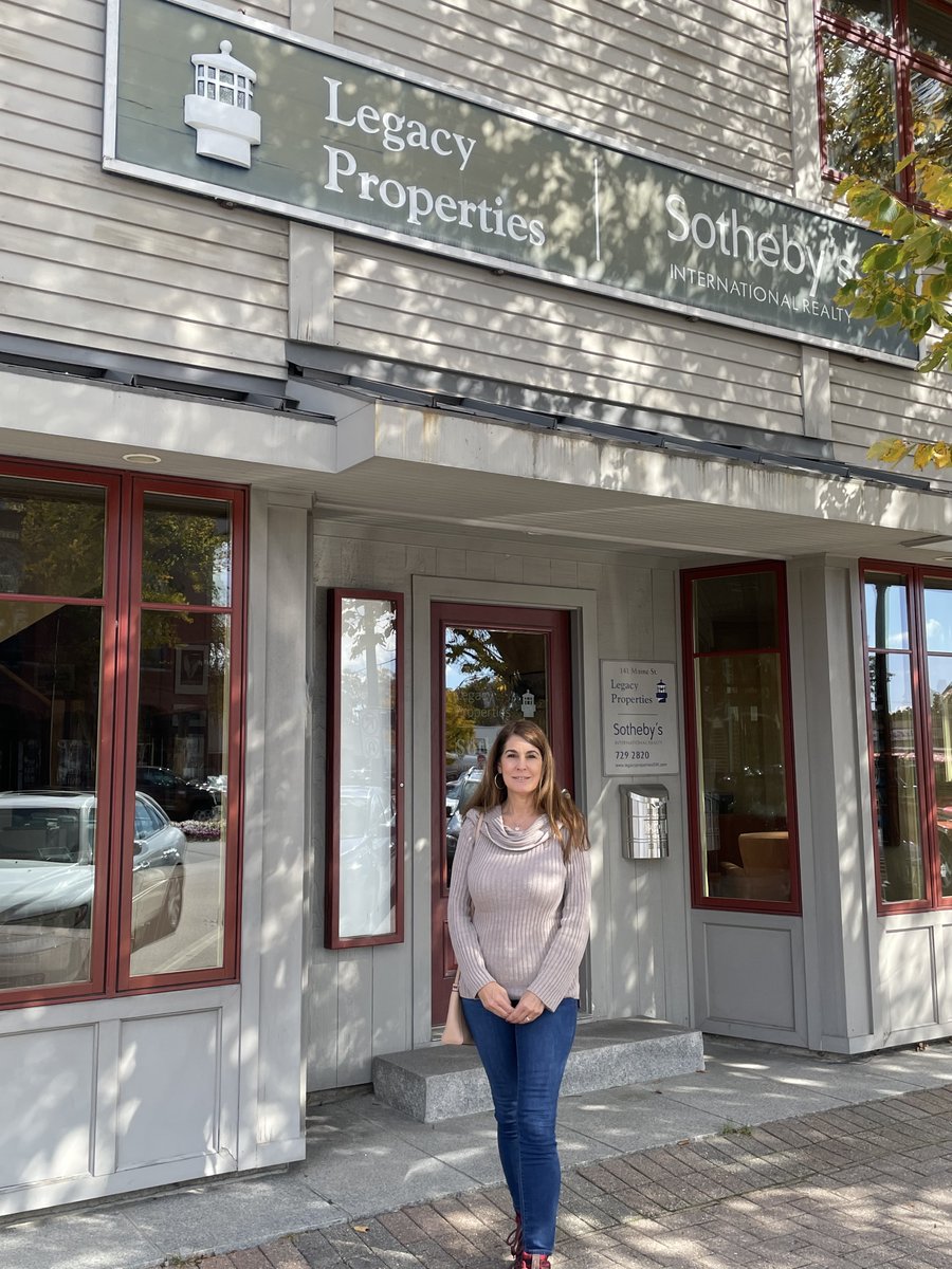 staceyagentfl's tweet photo. Recenty toured New England and stopped by some SIR offices. Christopher Lynch and team at #LegacySIR so warmly welcomed me. Thanks for the fantastic hospitality! 

#ONESIR #LuxuryAgent #onlywithONE #industryexperts #MiamiRealEstate #SothebysRealty #sothebysinternationalrealty https://t.co/zSY3oiFtMG