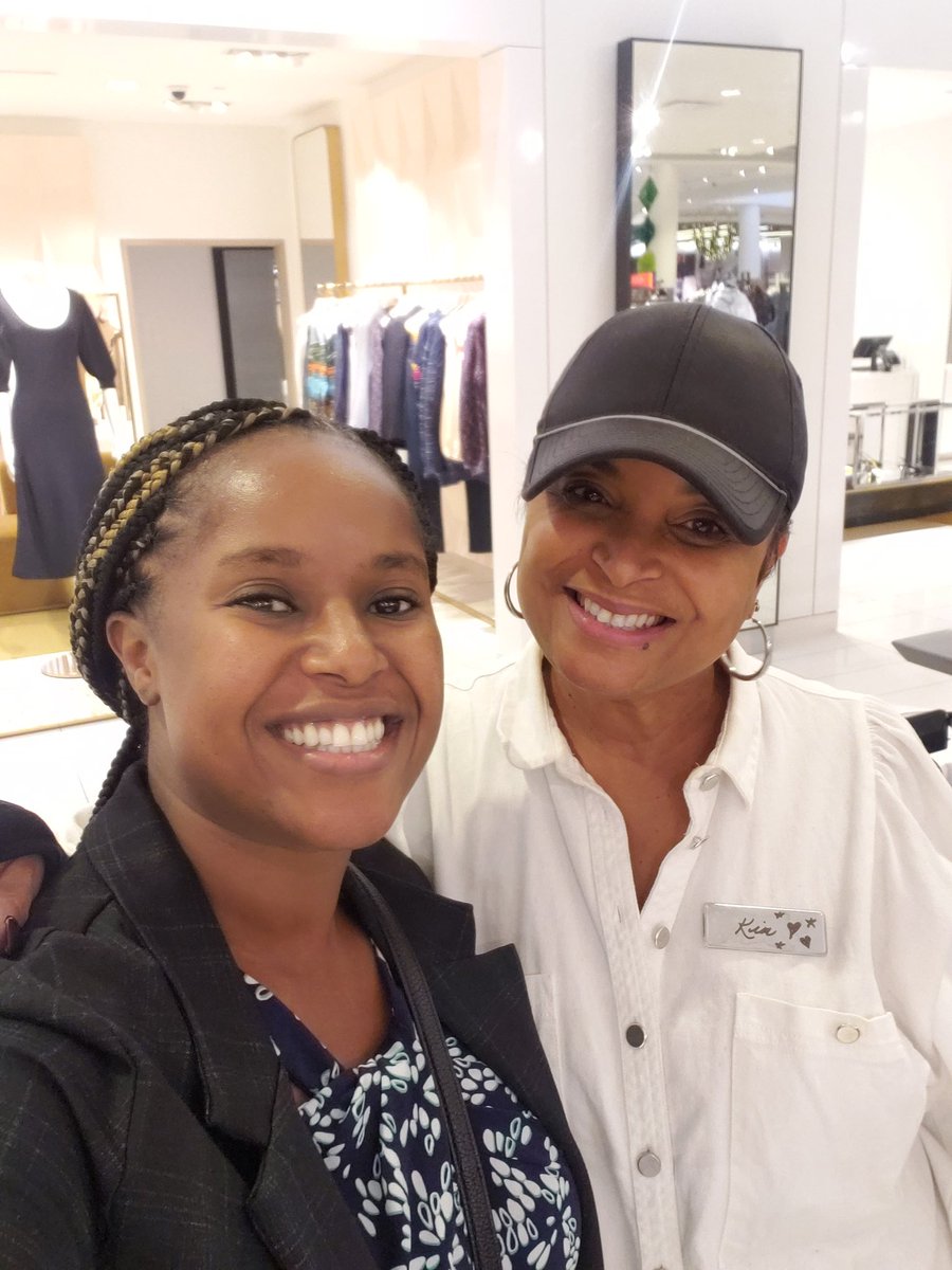 Listen up #SanDiego: if you love shopping or even loathe it, which I usually do, go see Ms. Kim at <a href="/Nordstrom/">Nordstrom</a> in UTC. Let her bless you (and your doppelganger. Best stylist ever!  Side note, she's Ms <a href="/msdebbieallen/">Debbie Allen</a>'s doppleganger. I'm closing out 2022 and going into '23 like 💃🏾