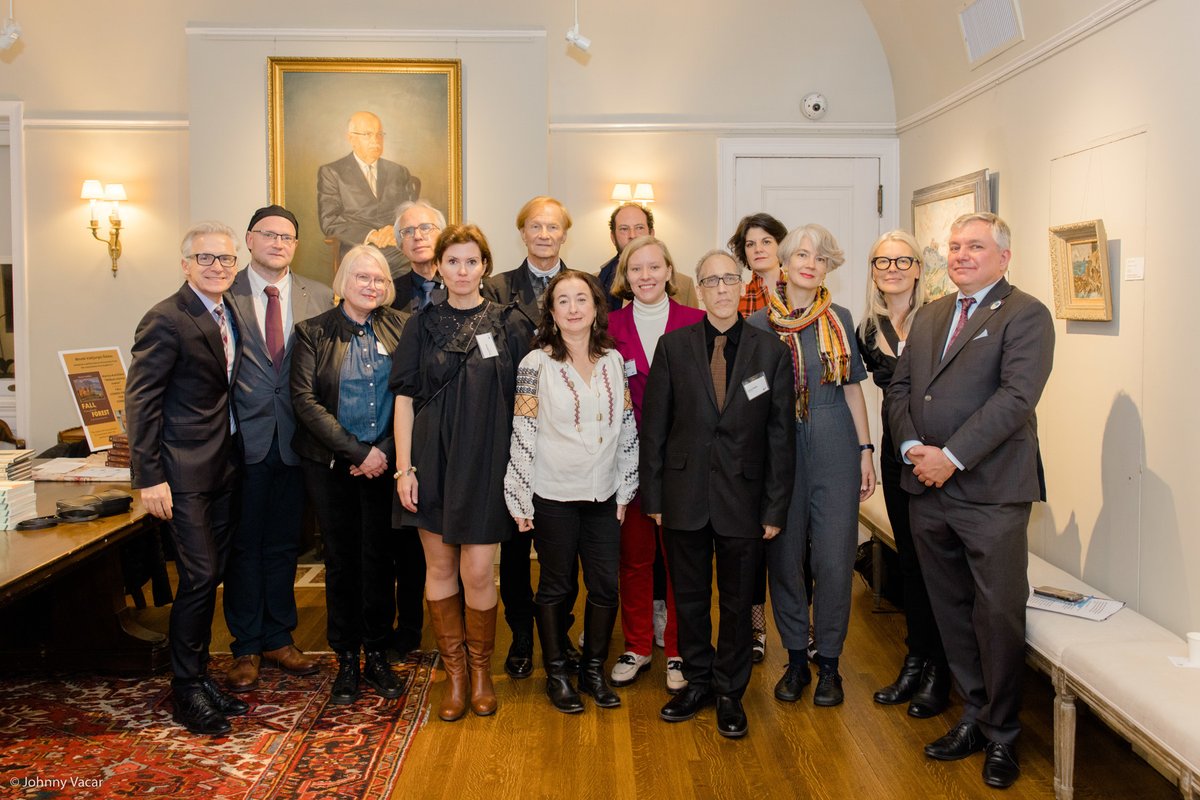Romanian Cultural Institute USA (@romaniany) on Twitter photo A pleasure to join our <a href="/eunicny/">EUNIC NY</a> colleagues for #EuropeanLiteratureNight2022, presenting 🇷🇴 🇺🇸 <a href="/Claudia_poetry/">Claudia Serea</a> along with fellow writers from 10 🇪🇺 countries. A special edition hosted by <a href="/UkrInstitute/">Ukrainian Institute of America</a>, with a talk on "Peace & Literature", to be aired soon on <a href="/TrafikaEurope/">Trafika Europe</a> Radio. A pleasure to join our <a href="/eunicny/">EUNIC NY</a> colleagues for #EuropeanLiteratureNight2022, presenting 🇷🇴 🇺🇸 <a href="/Claudia_poetry/">Claudia Serea</a> along with fellow writers from 10 🇪🇺 countries. A special edition hosted by <a href="/UkrInstitute/">Ukrainian Institute of America</a>, with a talk on "Peace & Literature", to be aired soon on <a href="/TrafikaEurope/">Trafika Europe</a> Radio.