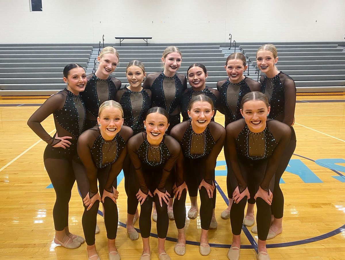 LC_Dance_Team's tweet photo. Thank you to all the schools who joined us for our annual State Preview Show tonight!! All the teams did amazing and their hard work really showed! Good luck to all the teams as they head to state next week! Great job everyone!! 💙🤍 https://t.co/fMM2s8LNN8