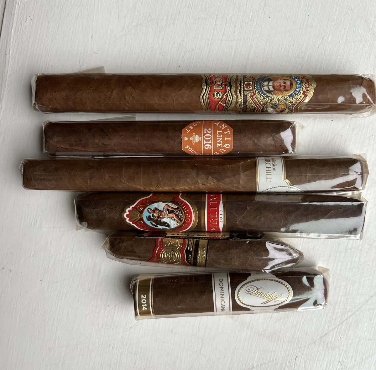 johnfontour's tweet photo. A friend is going through a tough time.  Going to send him a care package.  Never ignore a friend in need. Life is too short! https://t.co/q402GR8Cx3