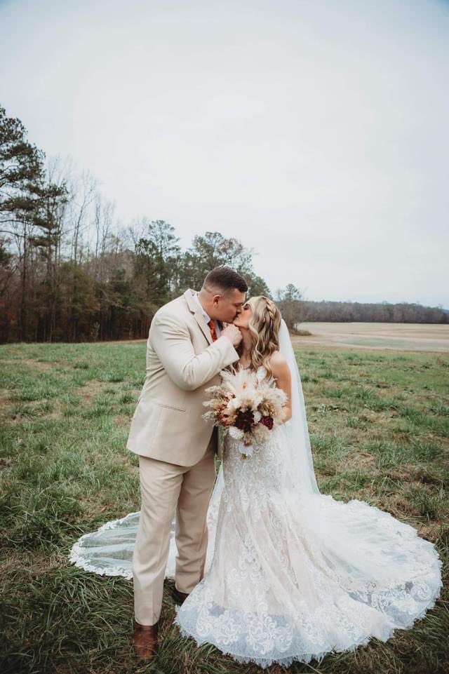 ghilltide's tweet photo. They were 13/14 and now 22/23...Congrats to Marley &amp; Logan! https://t.co/85aSZi2C48