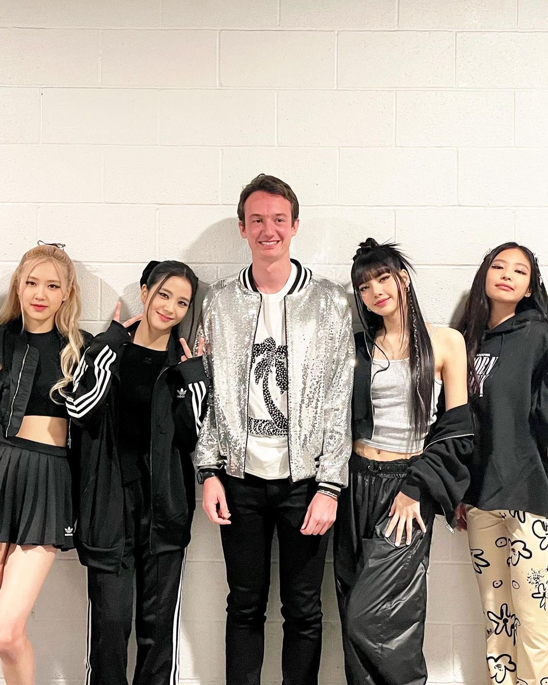 BLΛCKPIИK GLOBAL FANBASE on X: Frederic Arnault (president of TAG Heuer,  luxury watches) and heir to LVMH Instagram Update with #BLACKPINK What an  amazing night for BLACKPINK's LA concert. Congratulations and see