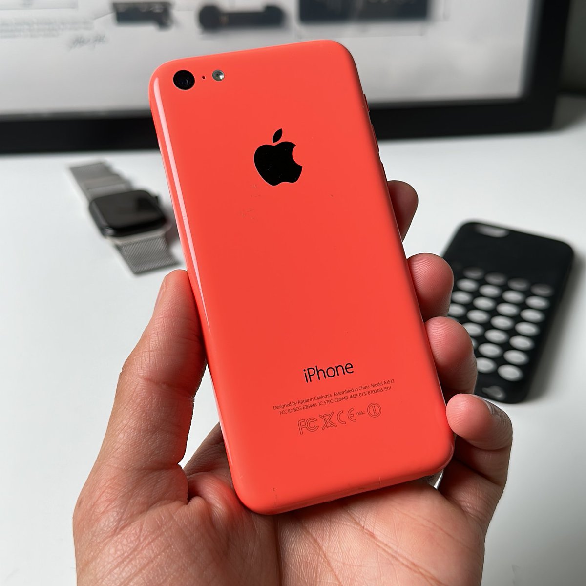 itsiclassic's tweet photo. best iPhone design ever 👀 https://t.co/hxd635Gs6D