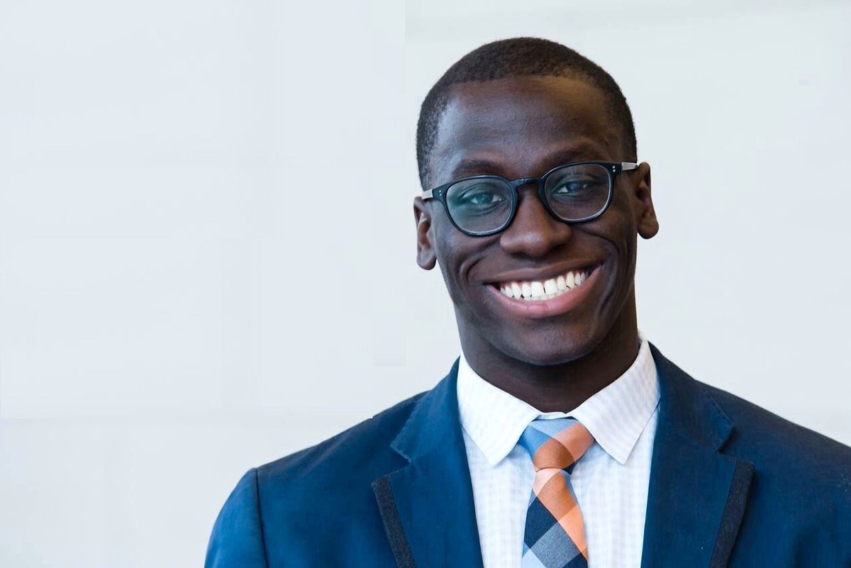 LeadingTheRound's tweet photo. Today, for our November #Leadership series we are highlighting the youngest leader to come on our show! @joelbervell https://t.co/h6Cx3n02HJ