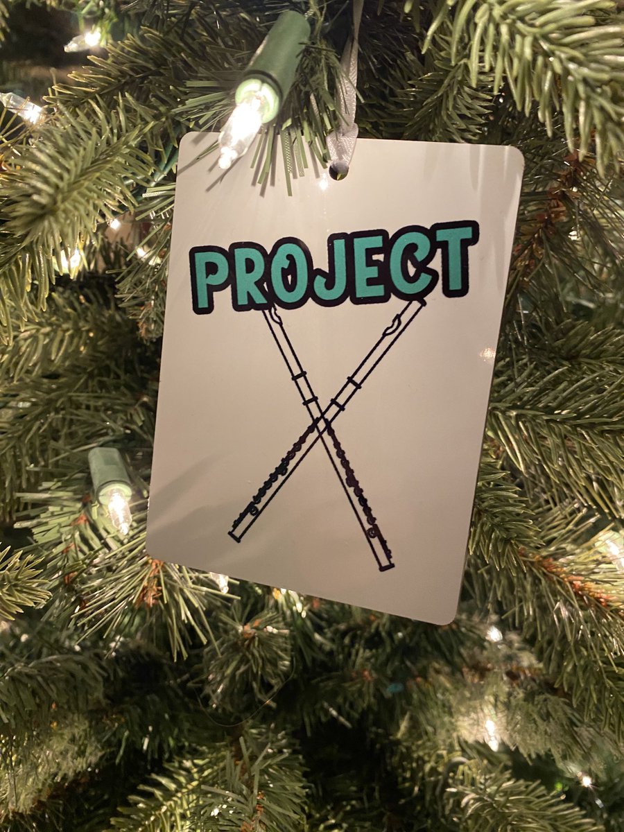 kelhenson's tweet photo. Now the Christmas tree is complete @VBband1 https://t.co/4tZrClQgkz