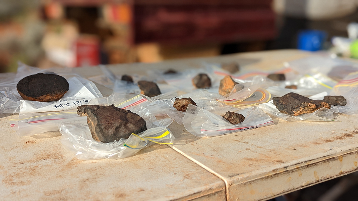 ANSTO (@ansto) on Twitter photo Our planetary science and instrument scientist Dr Helen Brand, who took part in an expedition with <a href="/MonashUni/">Monash University</a> & <a href="/CurtinUni/">Curtin University</a>, has found the largest meteorite-strewn field in Australia since the famous Murchison event in 1969.
Learn more – ansto.gov.au/news/synchrotr…
#ANSTO Our planetary science and instrument scientist Dr Helen Brand, who took part in an expedition with <a href="/MonashUni/">Monash University</a> & <a href="/CurtinUni/">Curtin University</a>, has found the largest meteorite-strewn field in Australia since the famous Murchison event in 1969.
Learn more – ansto.gov.au/news/synchrotr…
#ANSTO