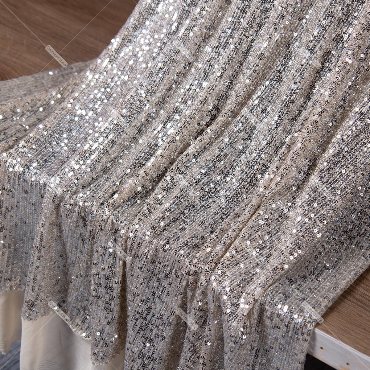 oneyard_fabric's tweet image. Sparkly Vertical Stripe Silver Sequins on Stretch Nude Mesh
#Sequins #SilverSequinFabric #SequinMaterial #GlitterFabric #SparklyFabric #DressMakingFabric #OneYard #OneyardFabric #SequinDressMaterial 
t.ly/JxsU